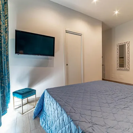 Michelangelo Luxury - Colosseo & Wi-fi بيت ضيافة 4*