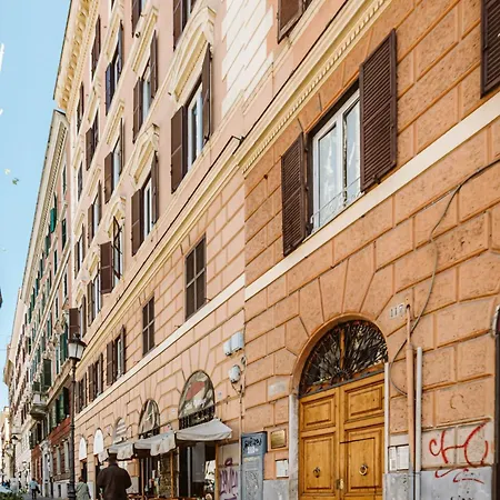 住宿加早餐酒店 Michelangelo Luxury - Colosseo & Wi-fi
