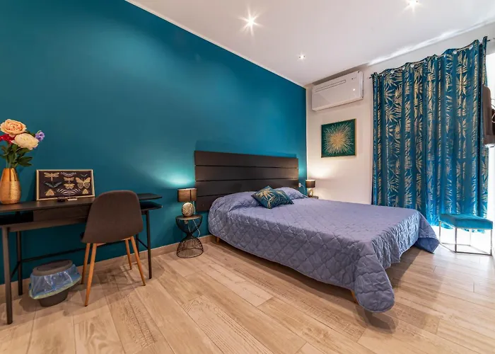 Michelangelo Luxury - Colosseo & Wi-fi Guest house 4*