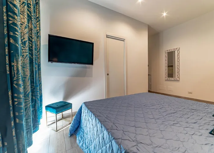 Michelangelo Luxury - Colosseo & Wi-fi Guest house 4*